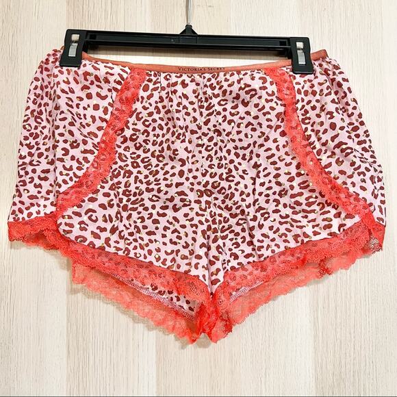 Victoria's Secret Other - Victoria’s Secret Pink Leopard Sleep Shorts